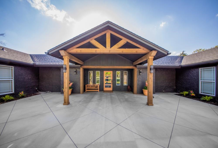 4 Bedrooms Bedrooms, ,2 BathroomsBathrooms,Residential,Single Family,Tan Tara,1,131867