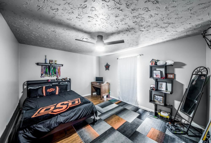 4 Bedrooms Bedrooms, ,2 BathroomsBathrooms,Residential,Single Family,Tan Tara,1,131867