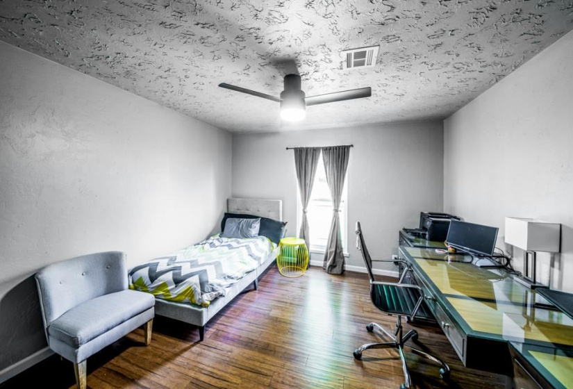 4 Bedrooms Bedrooms, ,2 BathroomsBathrooms,Residential,Single Family,Tan Tara,1,131867