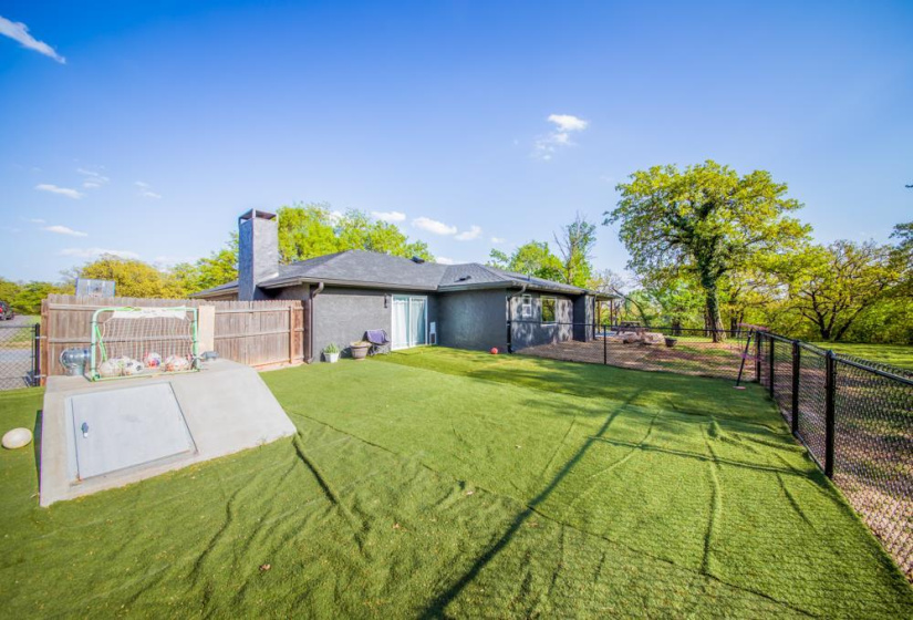 4 Bedrooms Bedrooms, ,2 BathroomsBathrooms,Residential,Single Family,Tan Tara,1,131867