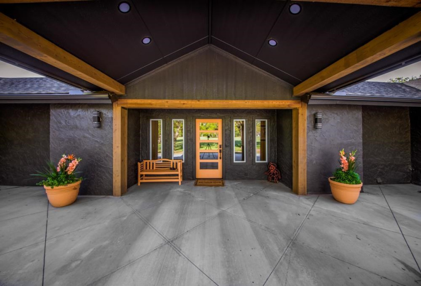 4 Bedrooms Bedrooms, ,2 BathroomsBathrooms,Residential,Single Family,Tan Tara,1,131867