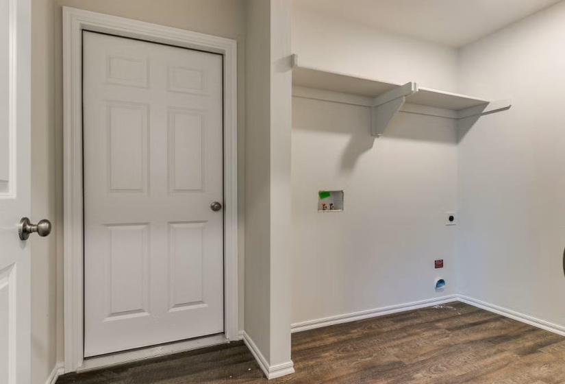 3 Bedrooms Bedrooms, ,2 BathroomsBathrooms,Residential,Single Family,Ridgecrest,1,131868
