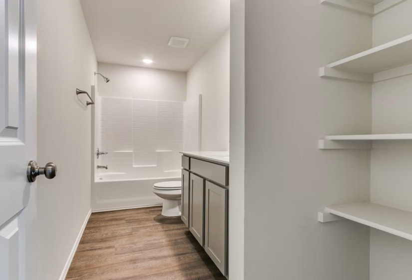 3 Bedrooms Bedrooms, ,2 BathroomsBathrooms,Residential,Single Family,Ridgecrest,1,131868