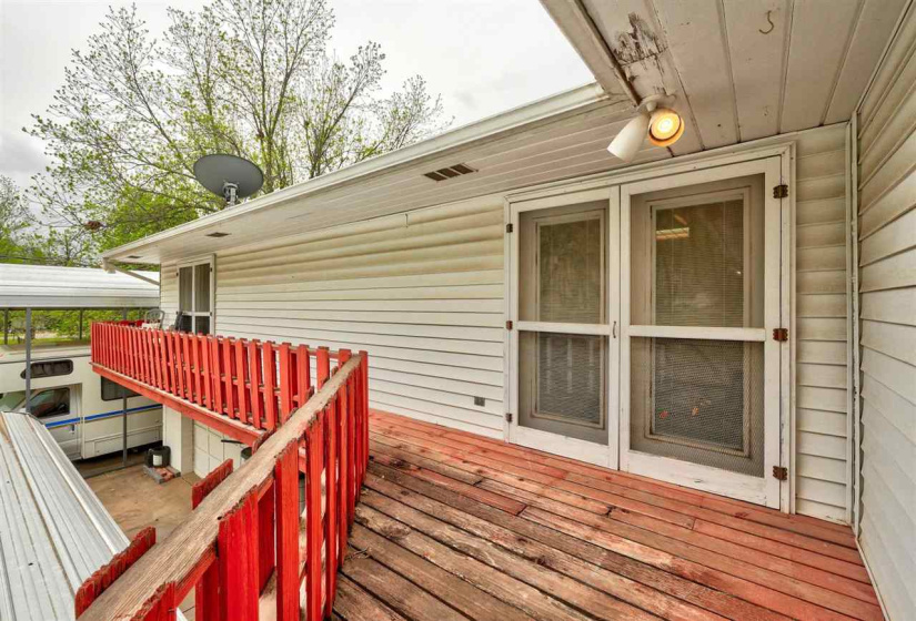 3 Bedrooms Bedrooms, ,2 BathroomsBathrooms,Residential,Single Family,Broadway,1.5,131871