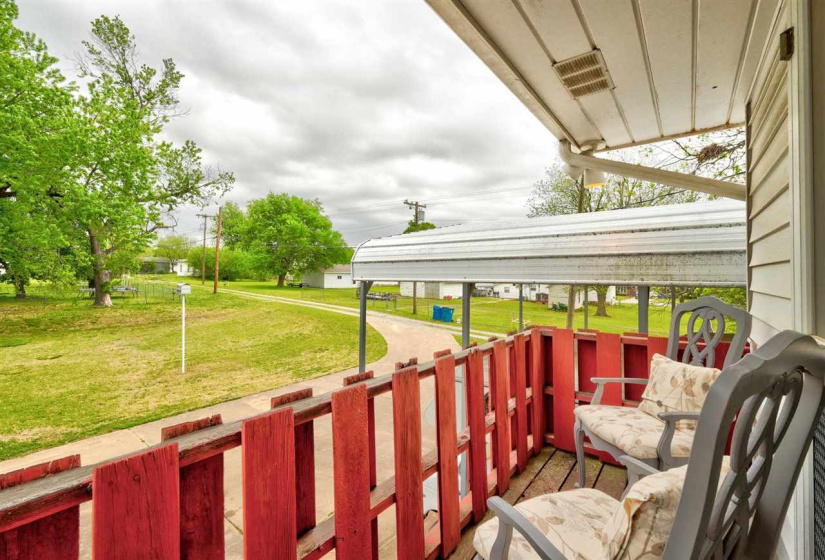 3 Bedrooms Bedrooms, ,2 BathroomsBathrooms,Residential,Single Family,Broadway,1.5,131871