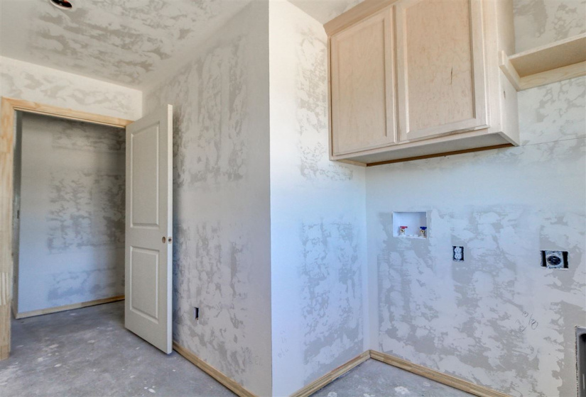 5 Bedrooms Bedrooms, ,3 BathroomsBathrooms,Residential,Single Family,Cover,1,131872