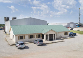 11 BathroomsBathrooms,Commercial/industrial,Commercial,80th,1,131879