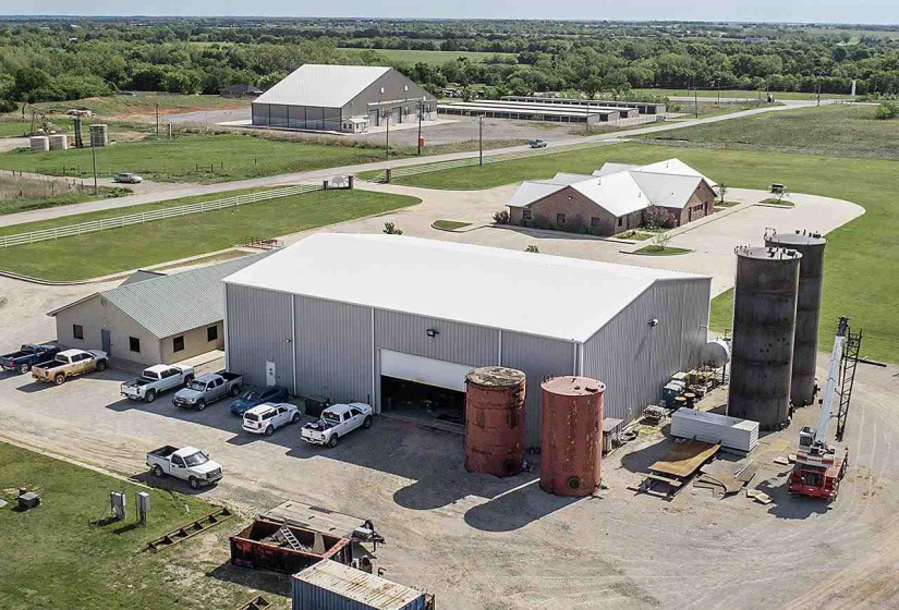 11 BathroomsBathrooms,Commercial/industrial,Commercial,80th,1,131879