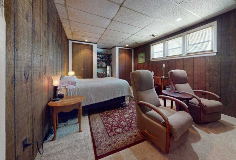 4 Bedrooms Bedrooms, 0 ,1 BathroomBathrooms,Residential,Single Family,10th,1,131881