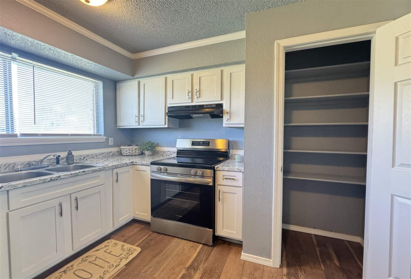 3 Bedrooms Bedrooms, ,1 BathroomBathrooms,Residential,Single Family,Thompson,1,131887