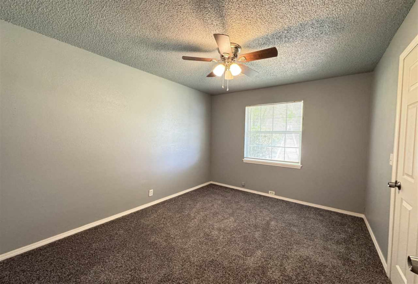 3 Bedrooms Bedrooms, ,1 BathroomBathrooms,Residential,Single Family,Thompson,1,131887
