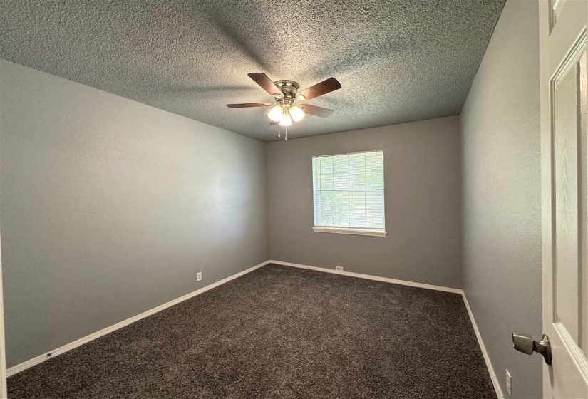 3 Bedrooms Bedrooms, ,1 BathroomBathrooms,Residential,Single Family,Thompson,1,131887