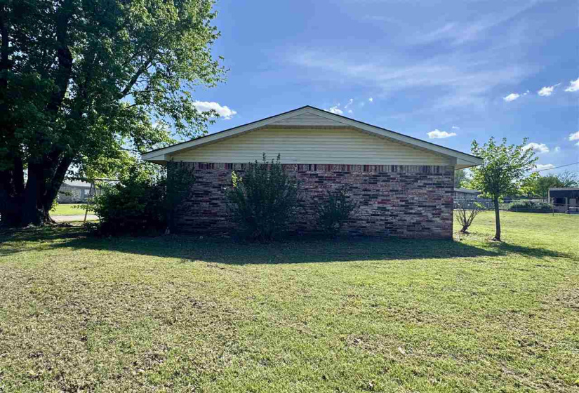 3 Bedrooms Bedrooms, ,1 BathroomBathrooms,Residential,Single Family,Thompson,1,131887