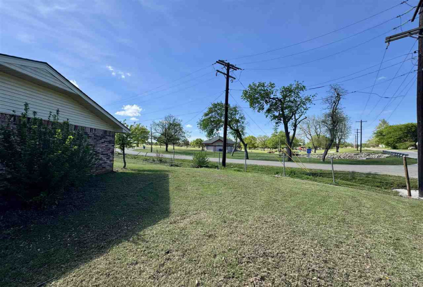 3 Bedrooms Bedrooms, ,1 BathroomBathrooms,Residential,Single Family,Thompson,1,131887