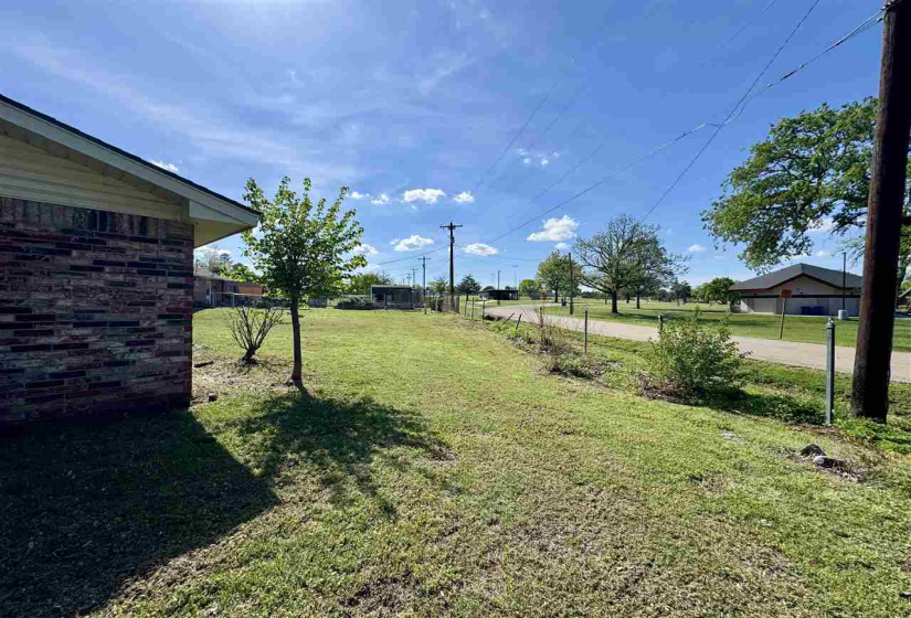 3 Bedrooms Bedrooms, ,1 BathroomBathrooms,Residential,Single Family,Thompson,1,131887