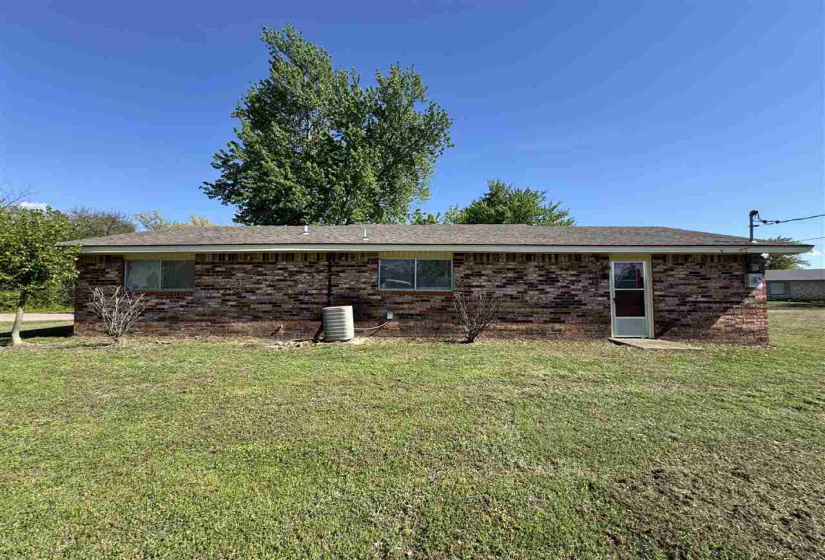 3 Bedrooms Bedrooms, ,1 BathroomBathrooms,Residential,Single Family,Thompson,1,131887
