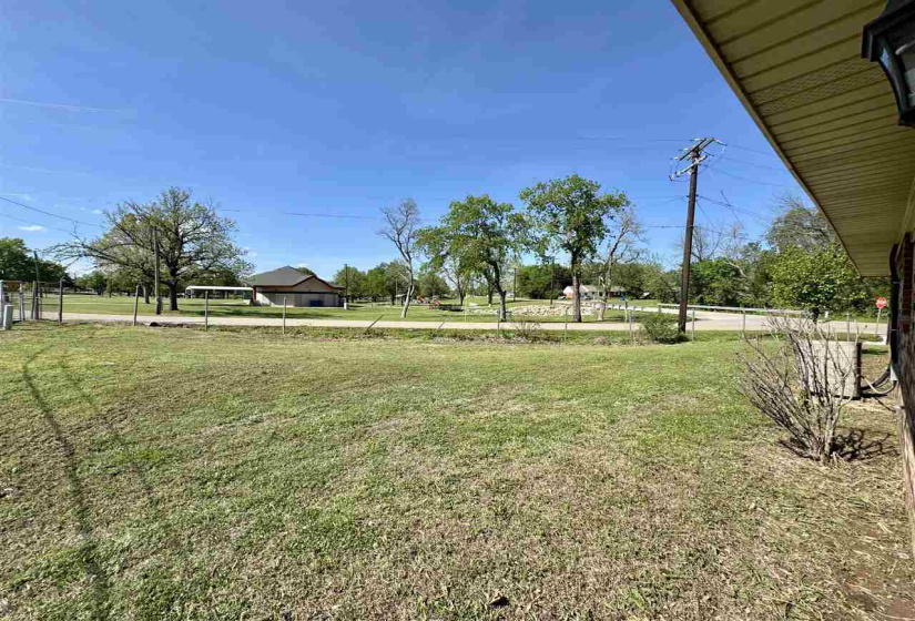 3 Bedrooms Bedrooms, ,1 BathroomBathrooms,Residential,Single Family,Thompson,1,131887