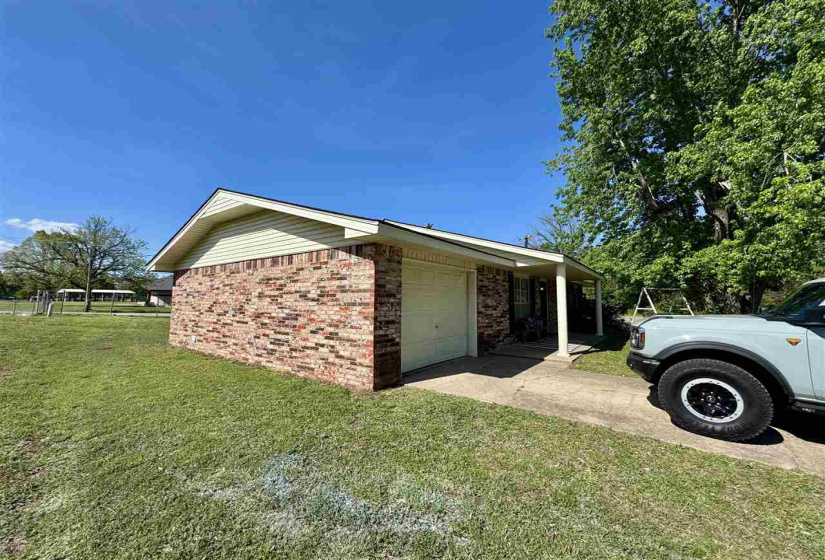 3 Bedrooms Bedrooms, ,1 BathroomBathrooms,Residential,Single Family,Thompson,1,131887