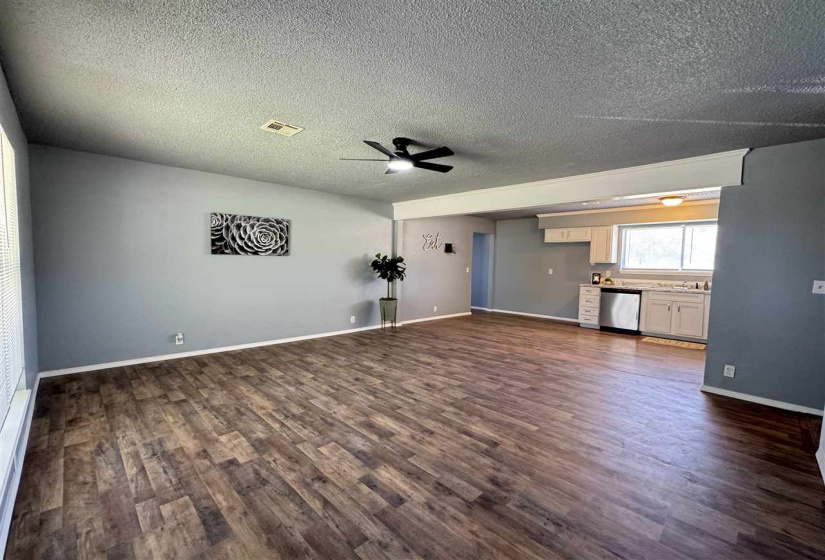 3 Bedrooms Bedrooms, ,1 BathroomBathrooms,Residential,Single Family,Thompson,1,131887