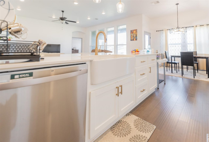 3 Bedrooms Bedrooms, ,2 BathroomsBathrooms,Residential,Single Family,Pintail,1,131889