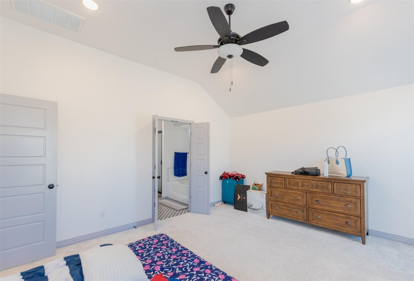 3 Bedrooms Bedrooms, ,2 BathroomsBathrooms,Residential,Single Family,Pintail,1,131889