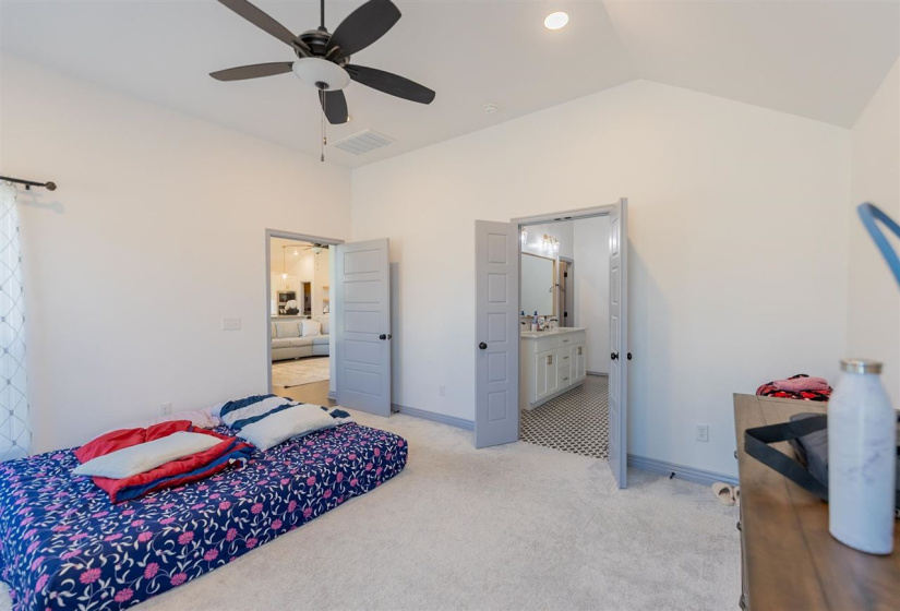 3 Bedrooms Bedrooms, ,2 BathroomsBathrooms,Residential,Single Family,Pintail,1,131889
