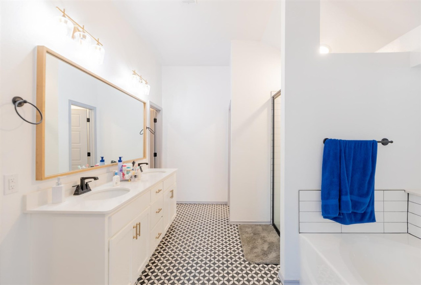 3 Bedrooms Bedrooms, ,2 BathroomsBathrooms,Residential,Single Family,Pintail,1,131889