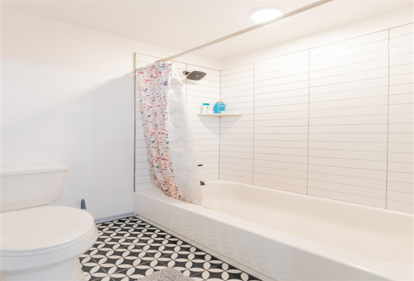 3 Bedrooms Bedrooms, ,2 BathroomsBathrooms,Residential,Single Family,Pintail,1,131889