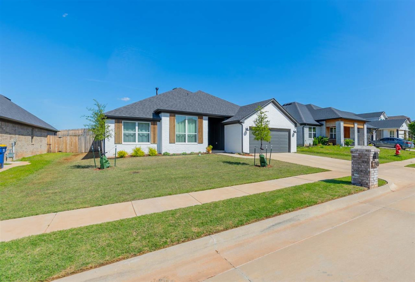 3 Bedrooms Bedrooms, ,2 BathroomsBathrooms,Residential,Single Family,Pintail,1,131889