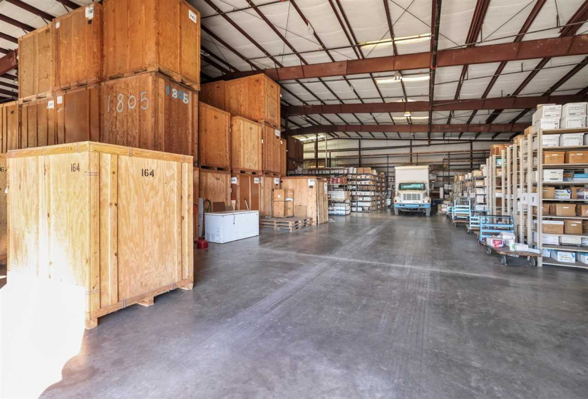 31 BathroomsBathrooms,Commercial/industrial,Commercial,6th,1,131902