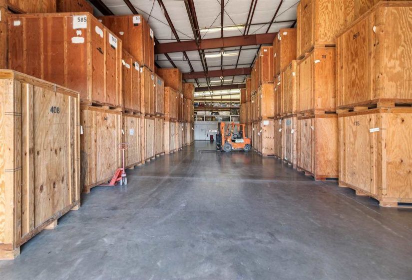 31 BathroomsBathrooms,Commercial/industrial,Commercial,6th,1,131902