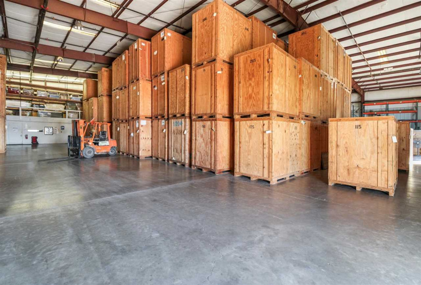 31 BathroomsBathrooms,Commercial/industrial,Commercial,6th,1,131902