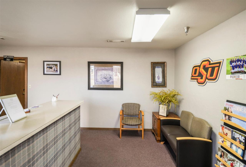 31 BathroomsBathrooms,Commercial/industrial,Commercial,6th,1,131902