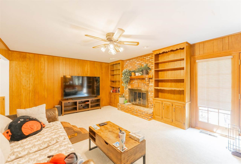 4 Bedrooms Bedrooms, ,2 BathroomsBathrooms,Residential,Single Family,El Camino,2,131901
