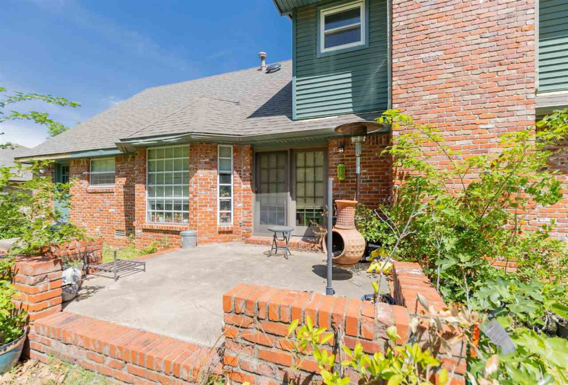 4 Bedrooms Bedrooms, ,2 BathroomsBathrooms,Residential,Single Family,El Camino,2,131901