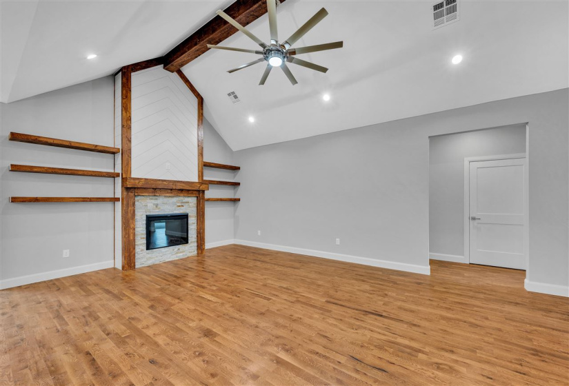 4 Bedrooms Bedrooms, ,2 BathroomsBathrooms,Residential,Single Family,Westchester Way,1,131904