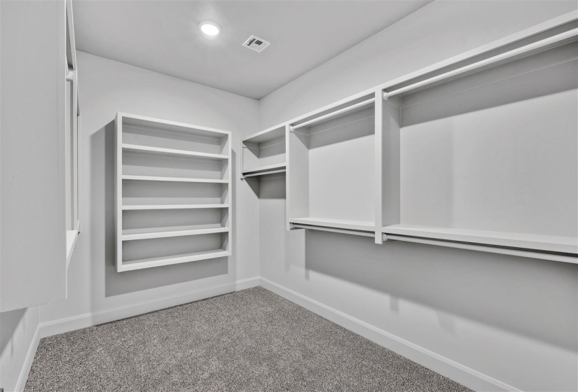 4 Bedrooms Bedrooms, ,2 BathroomsBathrooms,Residential,Single Family,Westchester Way,1,131904