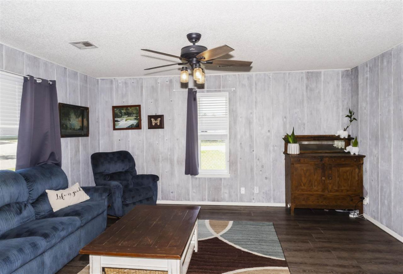 3 Bedrooms Bedrooms, 0 ,2 BathroomsBathrooms,Residential,Single Family,Sunset,1,131908
