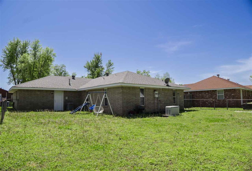 3 Bedrooms Bedrooms, 0 ,2 BathroomsBathrooms,Residential,Single Family,Sunset,1,131908