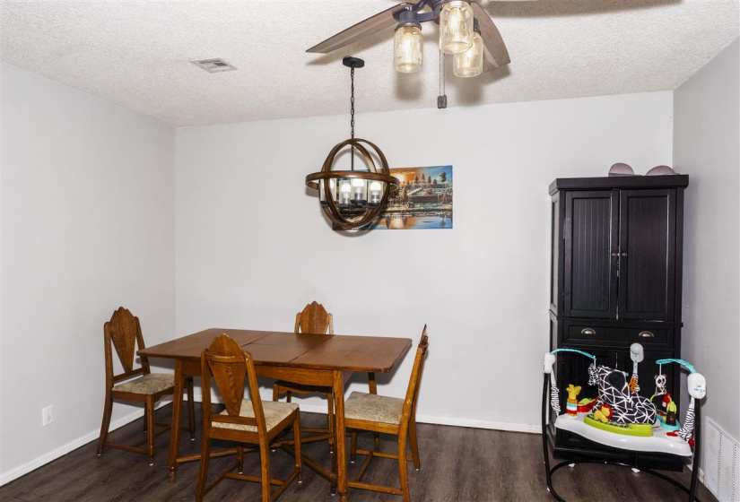 3 Bedrooms Bedrooms, 0 ,2 BathroomsBathrooms,Residential,Single Family,Sunset,1,131908