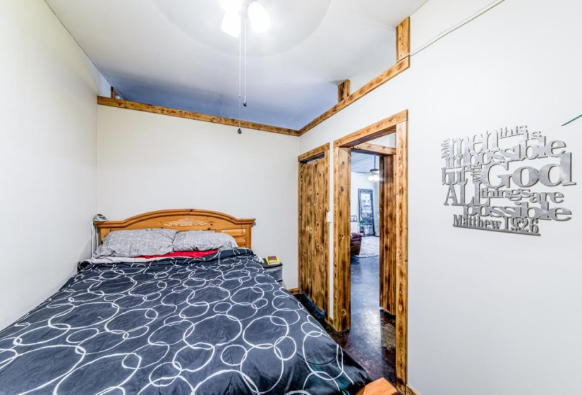 2 Bedrooms Bedrooms, ,1 BathroomBathrooms,Residential,Single Family,80th St,1,131909