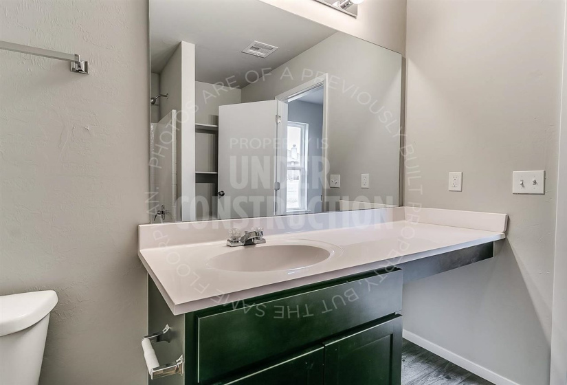 3 Bedrooms Bedrooms, ,2 BathroomsBathrooms,Residential,Single Family,Hilltop,1,131922