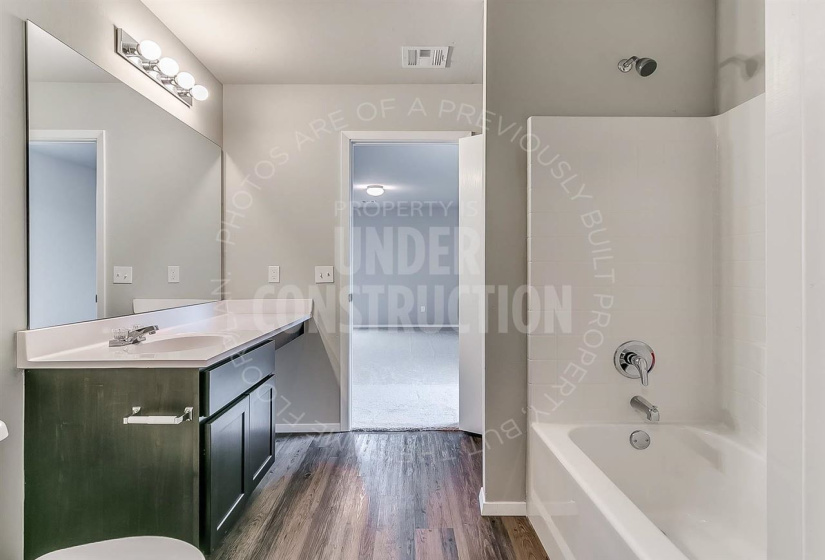 3 Bedrooms Bedrooms, ,2 BathroomsBathrooms,Residential,Single Family,Hilltop,1,131922