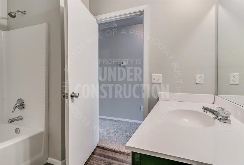 3 Bedrooms Bedrooms, ,2 BathroomsBathrooms,Residential,Single Family,Hilltop,1,131922
