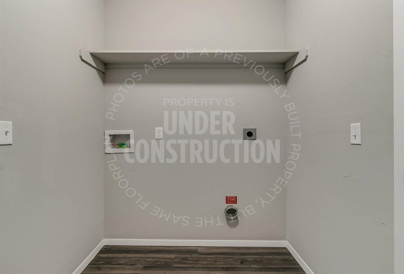 3 Bedrooms Bedrooms, ,2 BathroomsBathrooms,Residential,Single Family,Hilltop,1,131922