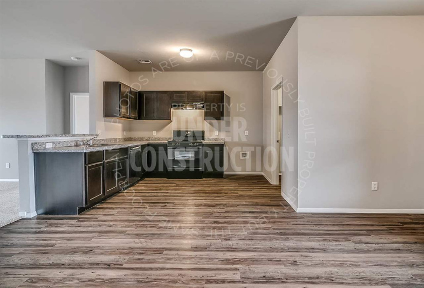 3 Bedrooms Bedrooms, ,2 BathroomsBathrooms,Residential,Single Family,Hilltop,1,131922