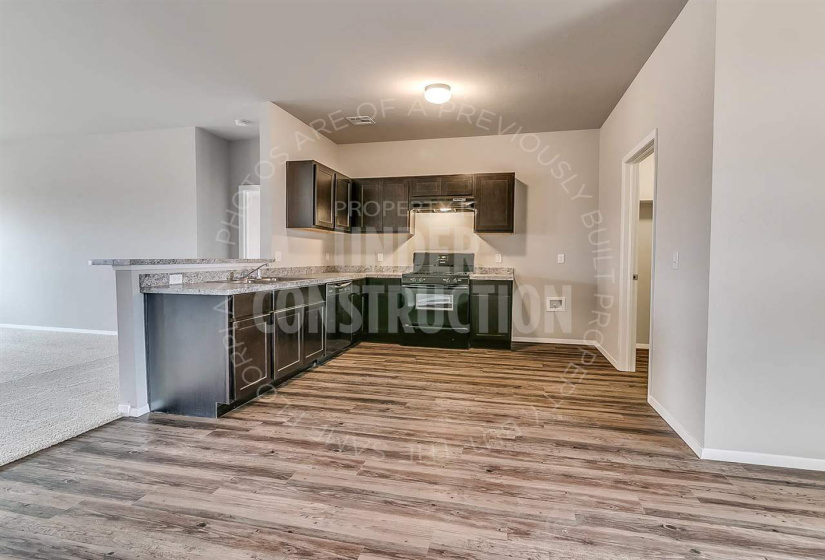 3 Bedrooms Bedrooms, ,2 BathroomsBathrooms,Residential,Single Family,Hilltop,1,131922