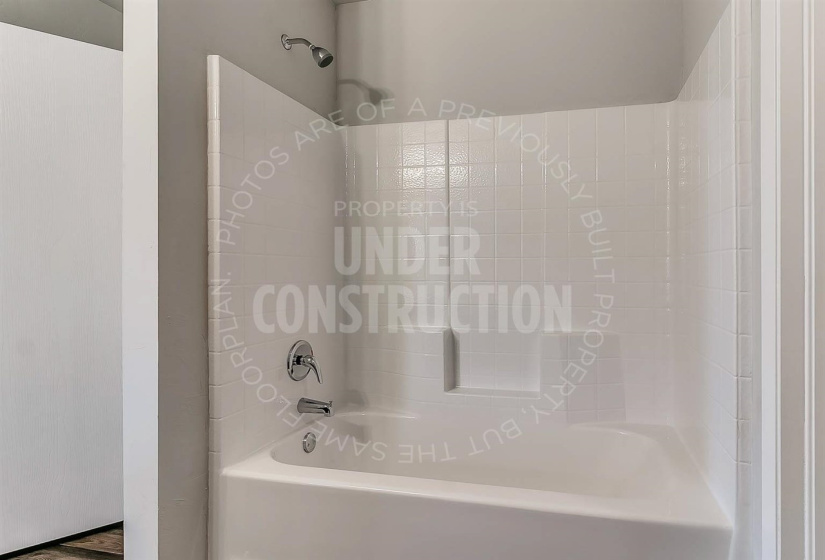 4 Bedrooms Bedrooms, ,2 BathroomsBathrooms,Residential,Single Family,Ravine,1,131929