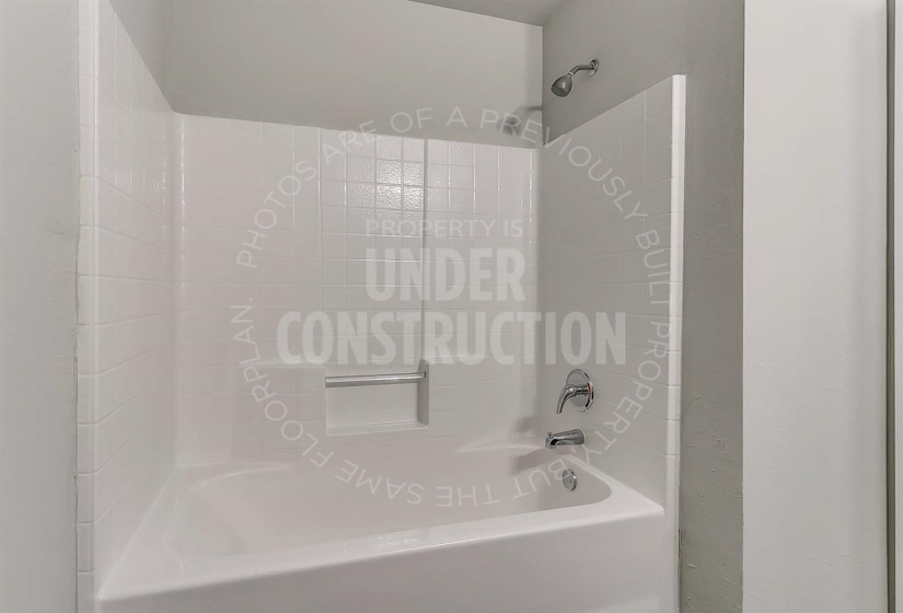 4 Bedrooms Bedrooms, ,2 BathroomsBathrooms,Residential,Single Family,Ravine,1,131929