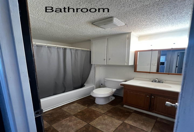 3 BathroomsBathrooms,Multi-family,Duplex,Allen,1,131934